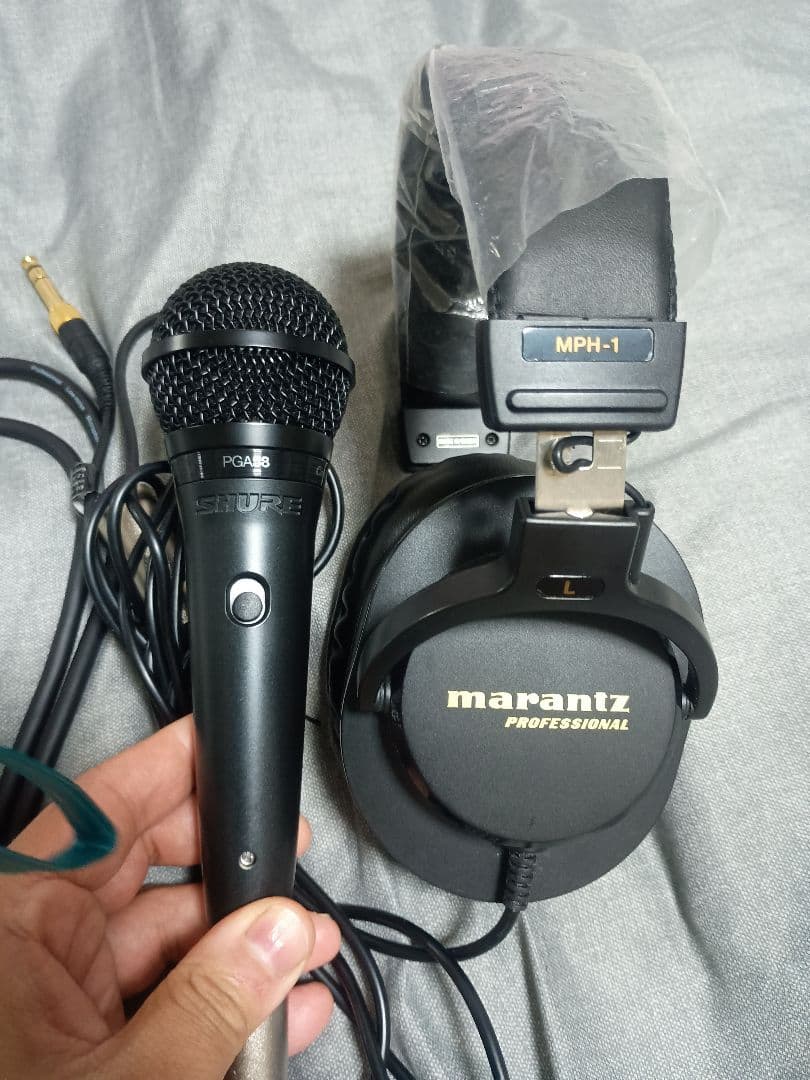 YAMAHA　AG06セット（マイク、ヘッドホン付き）