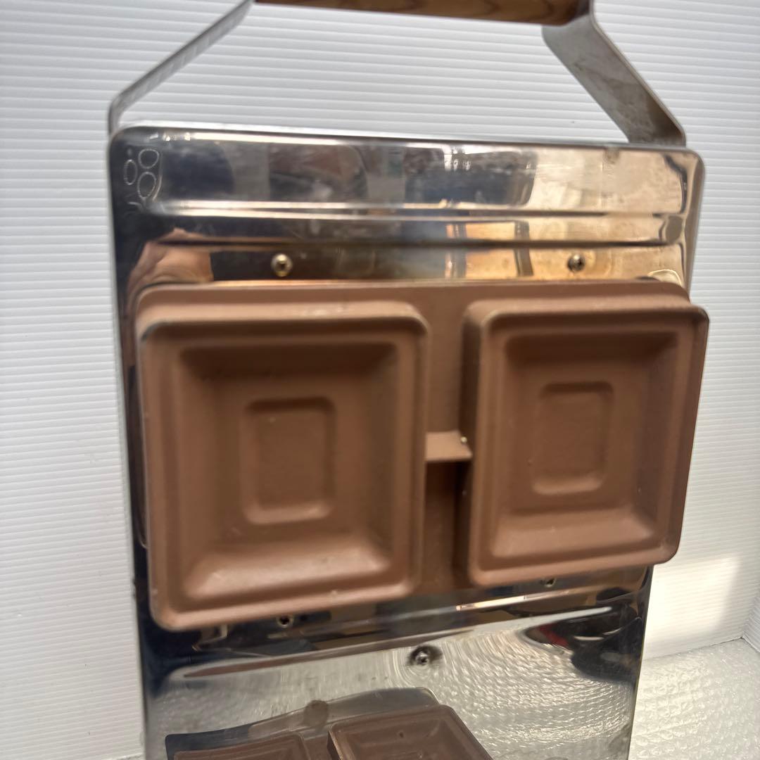 ワールドキッチンの業務用ワッフルメーカー「スナックベーカー KB2」