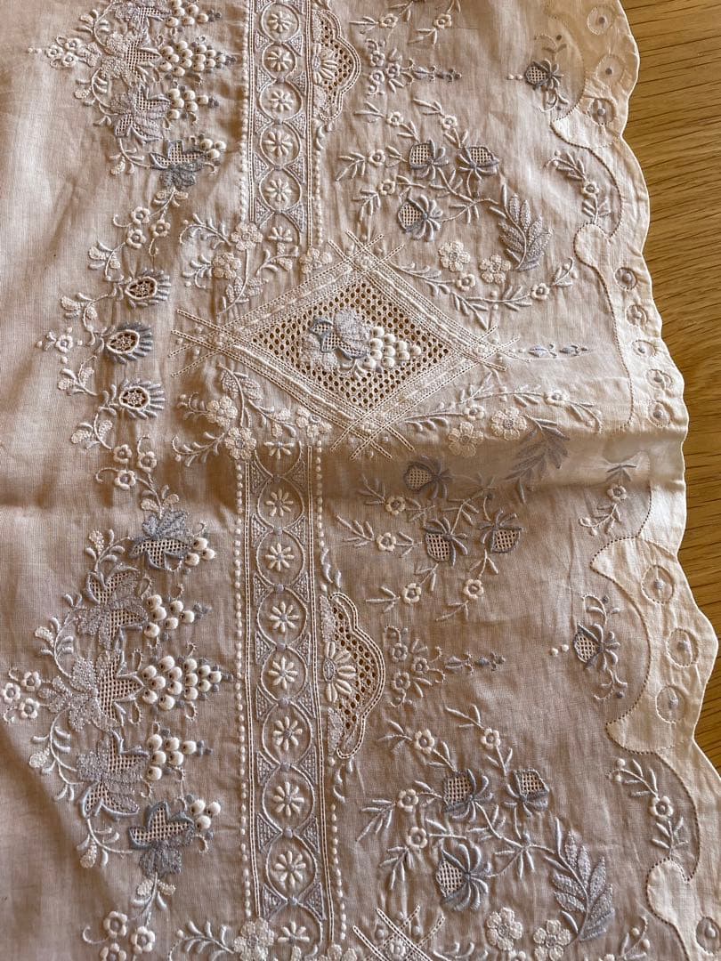 汕頭　スワトウ　SWATOW　手刺繍刺繍　テーブルクロス　希少