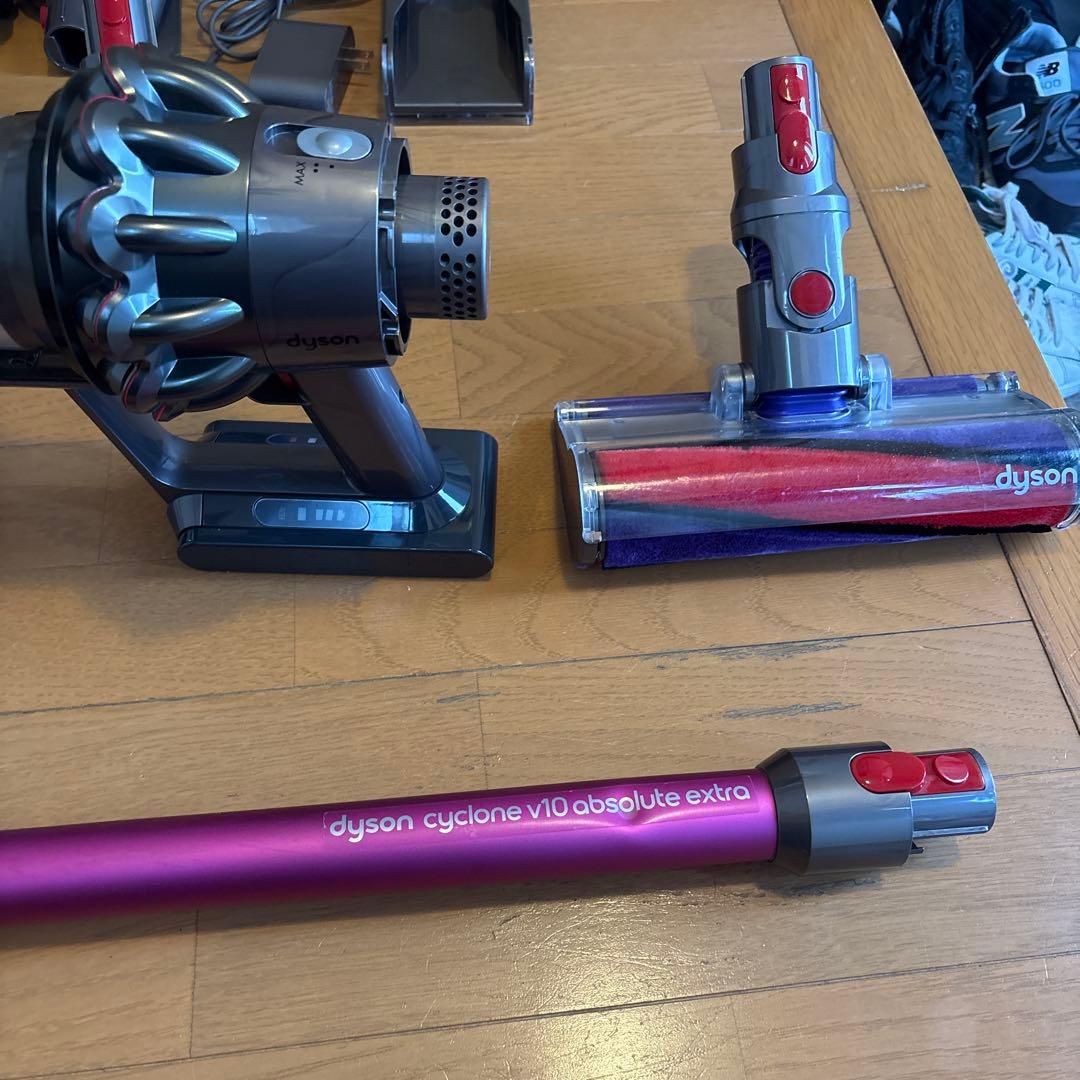 Dyson SV12分解清掃、バッテリー、エアフィルター、トリガーロック新品