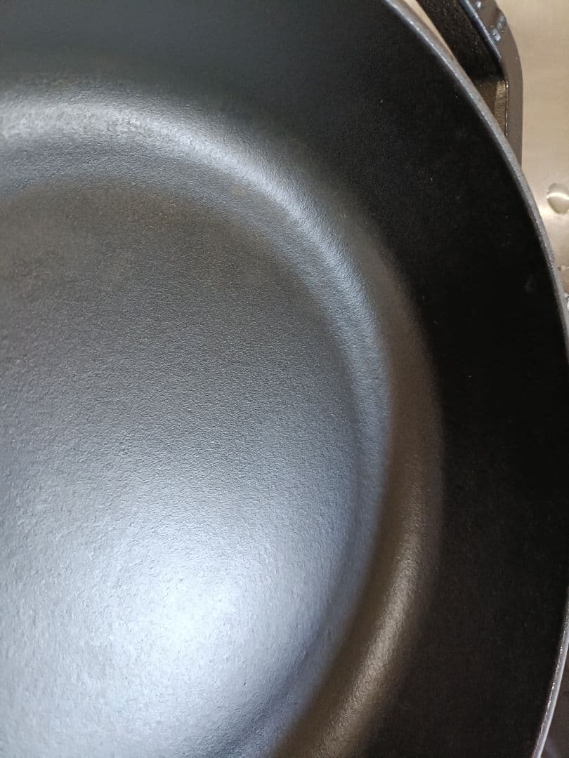 □Staub□ ブレイザーパン□ 24cm □ブラック□