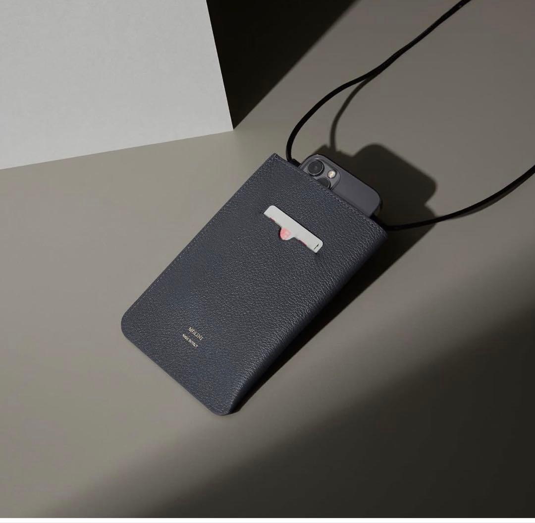 年内売切り希望MOLINI スマホショルダーウォレット　グレイ