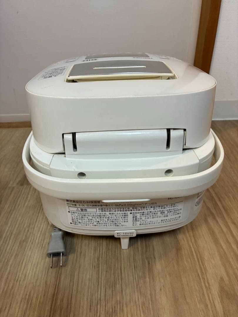 TOSHIBA 東芝　RC-10VXH　真空圧力IH　本丸釜炊飯器