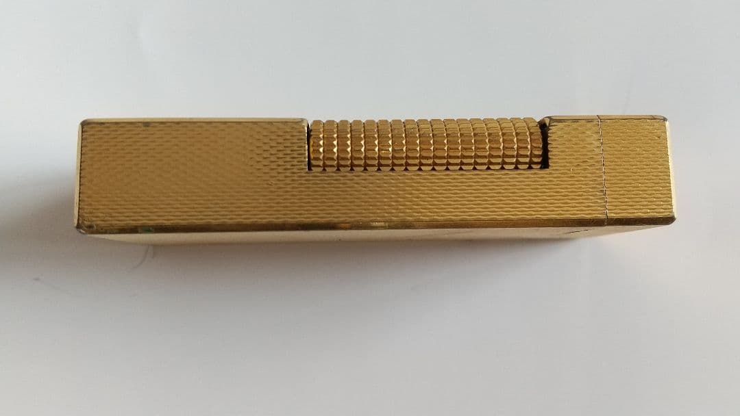 dunhillのローラー式ガスライターRE24163