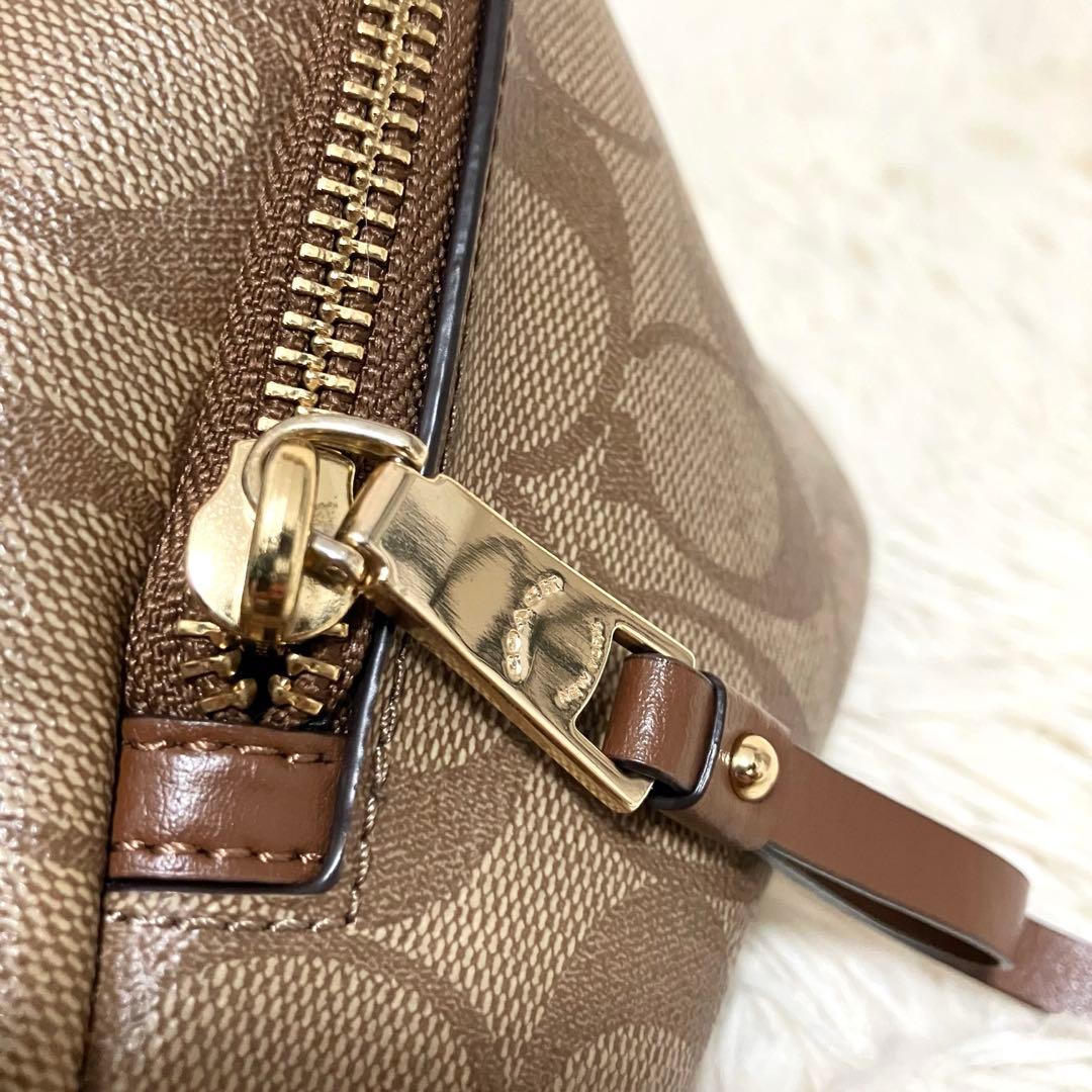 【極美品】coach ウエストバッグ PVC シグネチャー