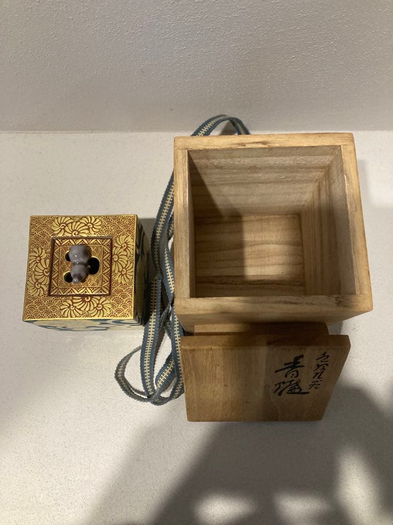 九谷焼　林伊平作　香炉(共箱付き)