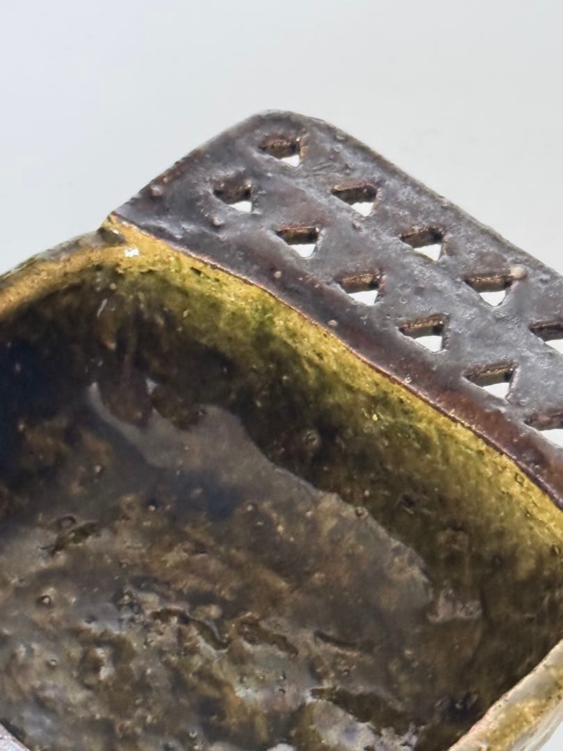 キムホノ　金憲鎬　織部鉢