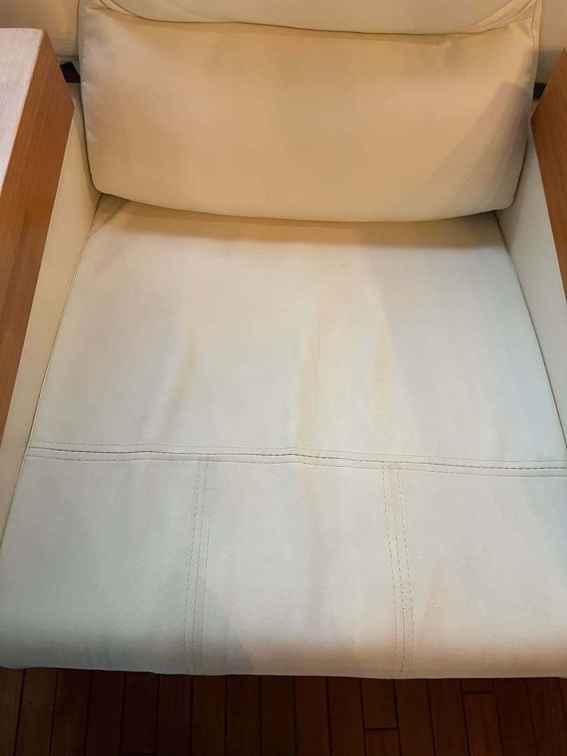 ネイル　施術　ハンド　フット　ソファ　リクライニング　収納可能　フットレスト付