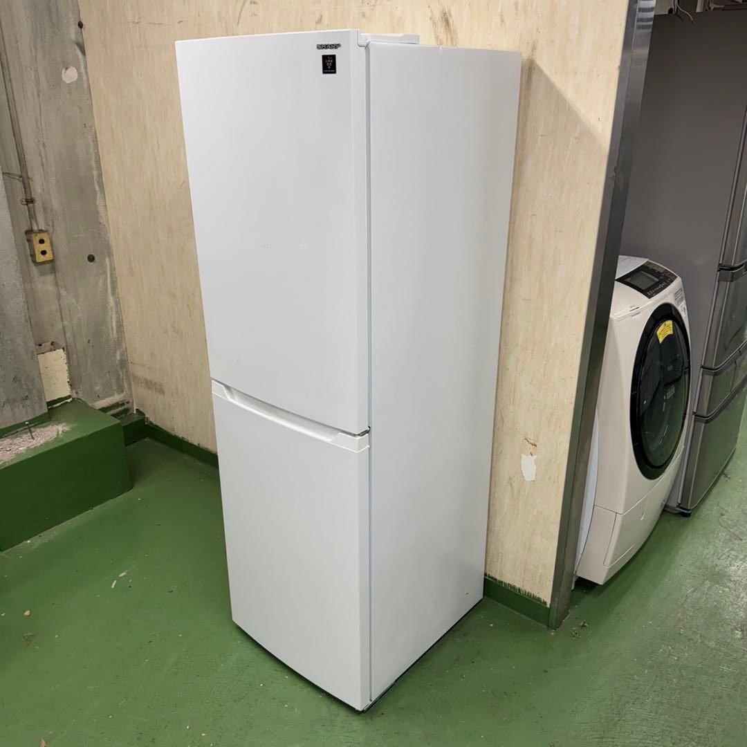 640 SHARP 中型冷蔵庫 200L強 230L 小型 一人暮らし 2ドア