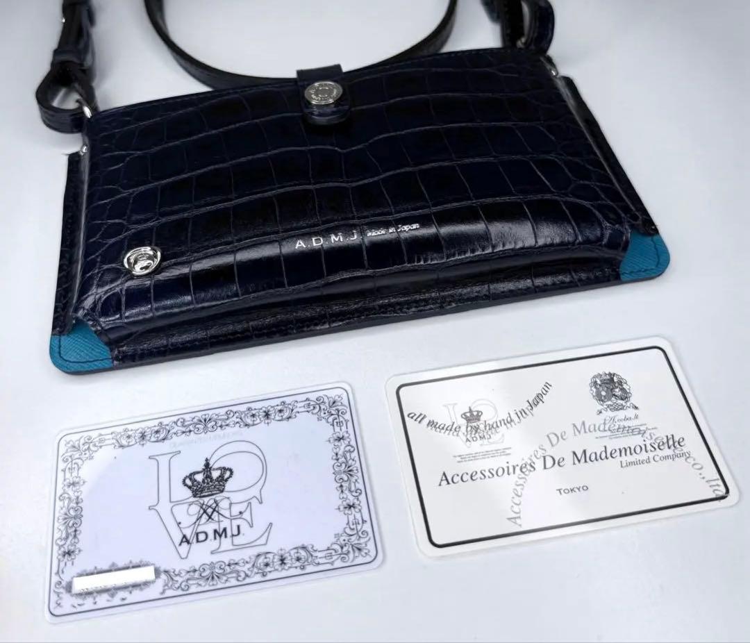 【極美品】 ADMJ 牛革クロコダイル型押し スマホポシェット