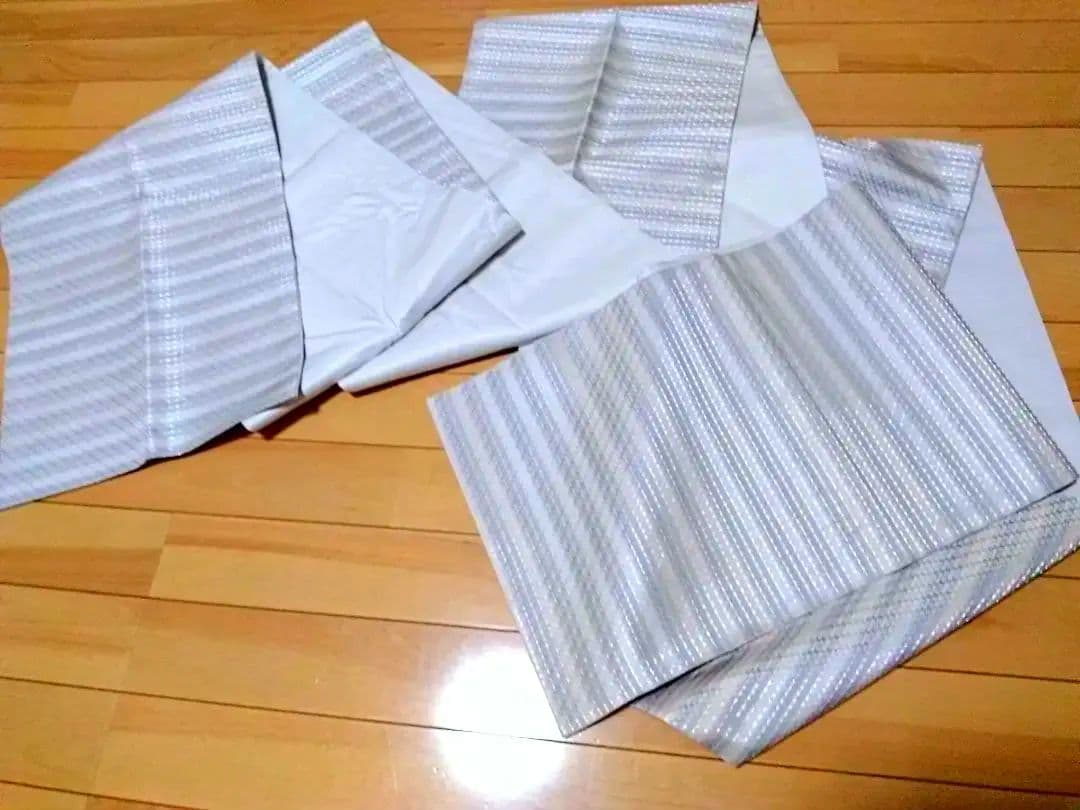 ★美品特価★【河瀬満織物】の袋帯　淡色の横縞 全通 銀糸 西陣織