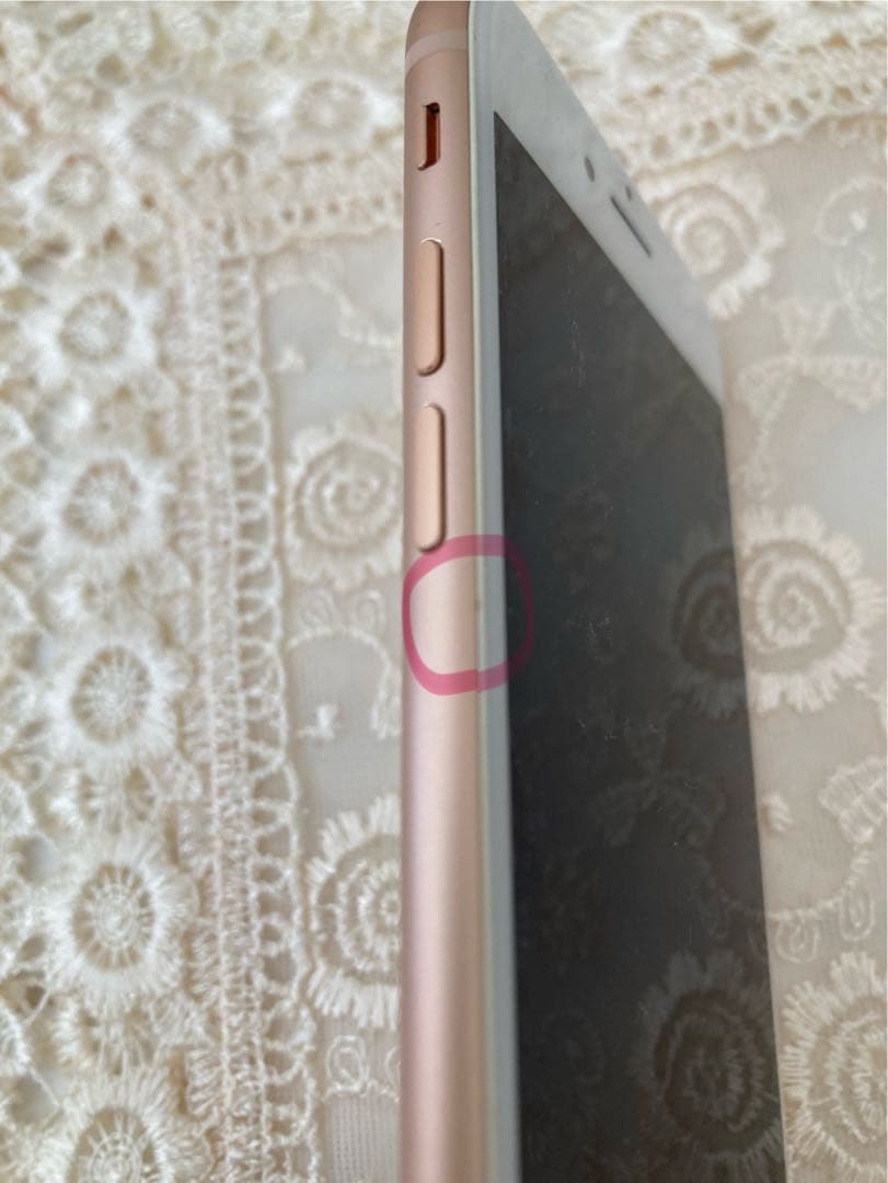 iPhone8 64GB 初期化済み　箱つき　ゴールド　美品　iPhone