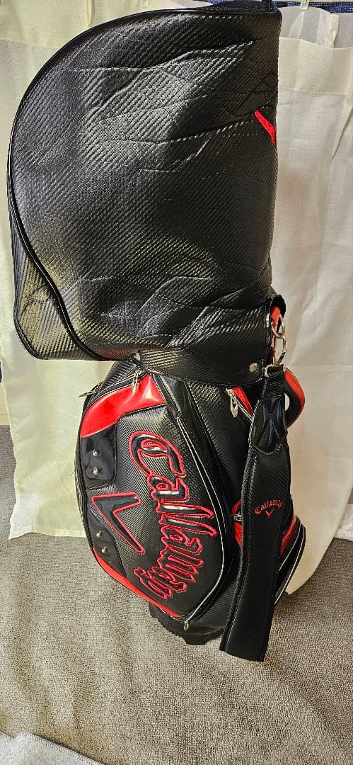 Callaway ゴルフバッグ 黒/赤 5分割　フード有クラブカバーサービス付き
