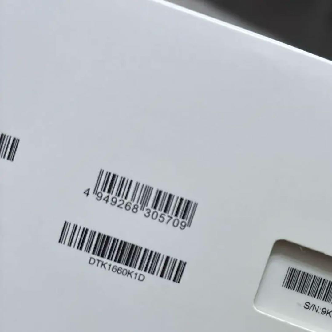 ひ*り様 Wacom Cintiq 16 （DTK1660K1D）