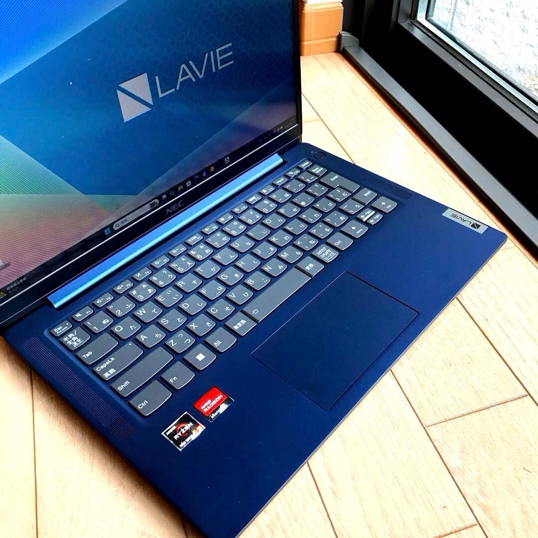 美品 NECLaVieN143CHAL【2023年12月発売モデル】