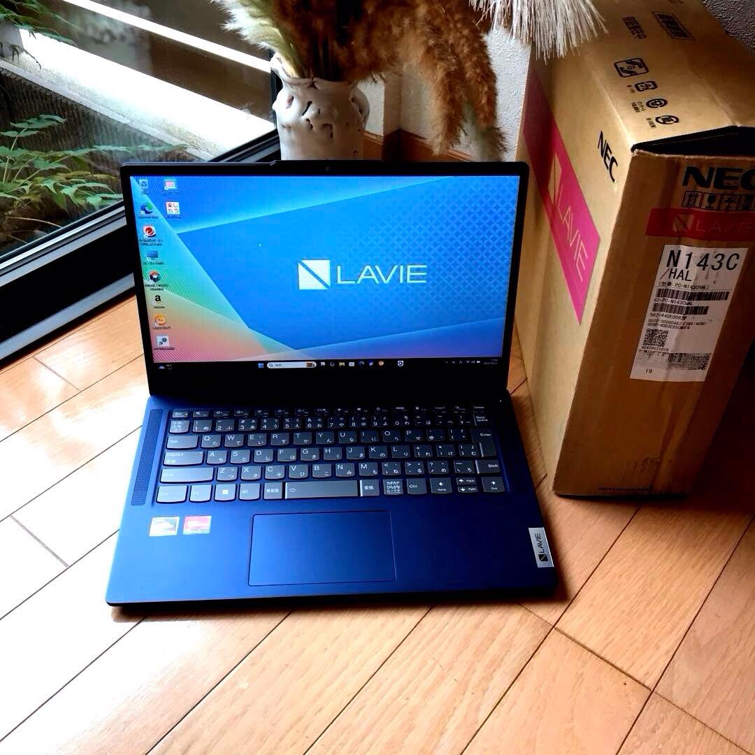美品 NECLaVieN143CHAL【2023年12月発売モデル】