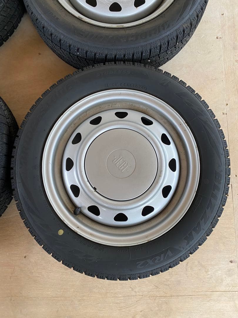 土日限定価格　軽自動車全般　送料込み　バリ溝　スタッドレス　155 65 14