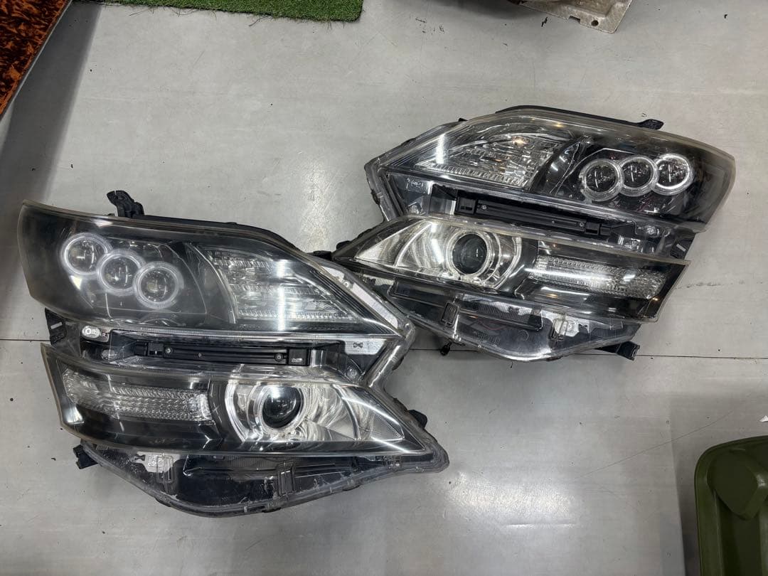 20ヴェルファイア　イカリング　ヘッドライト