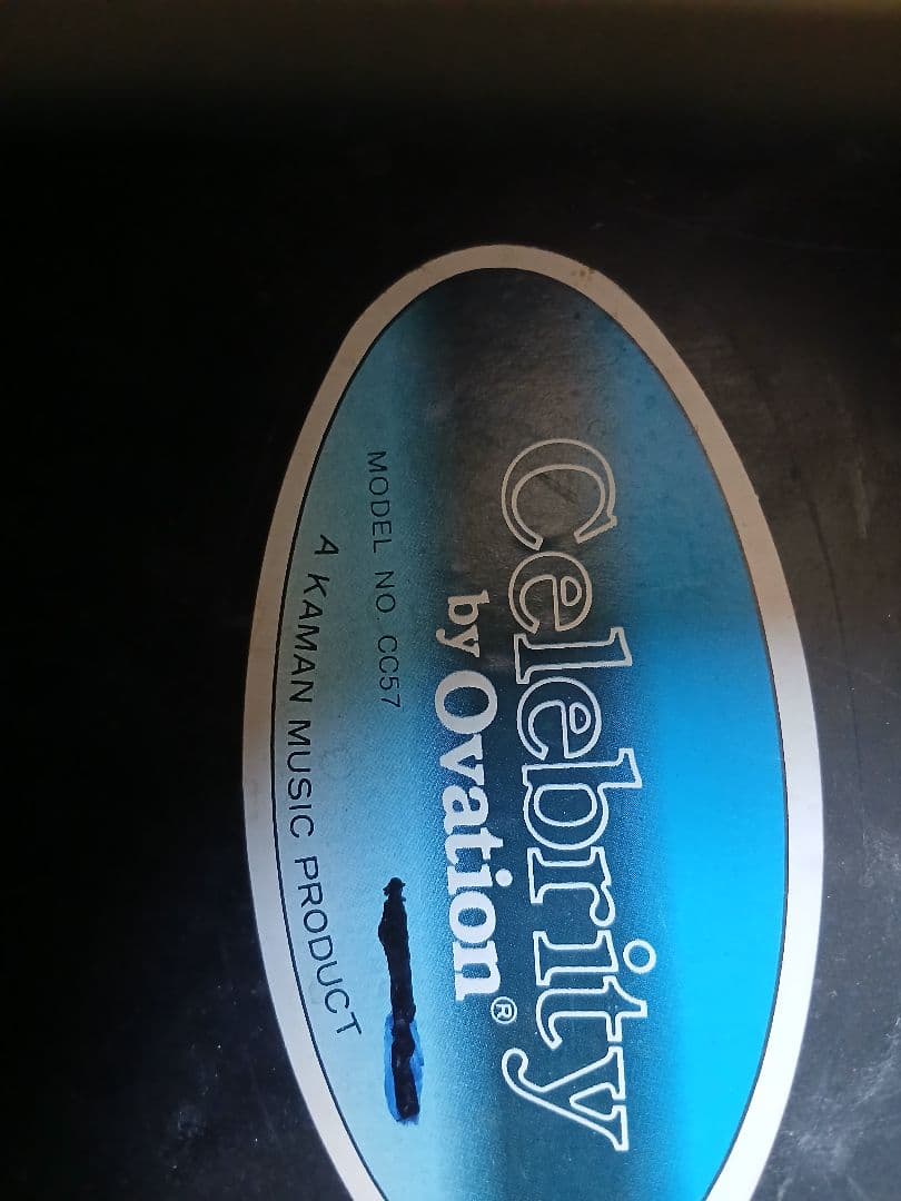 Celebrity by Ovation CC57 (エレアコ、ケース付)