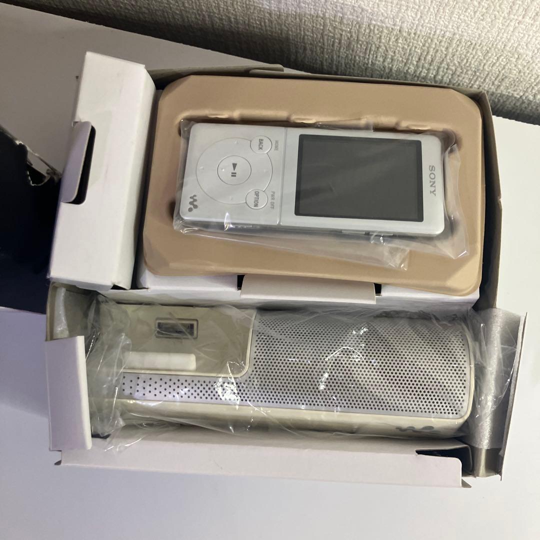 ほぼ未使用 SONY ウォークマン NW-S774K 完備品　ケース付き