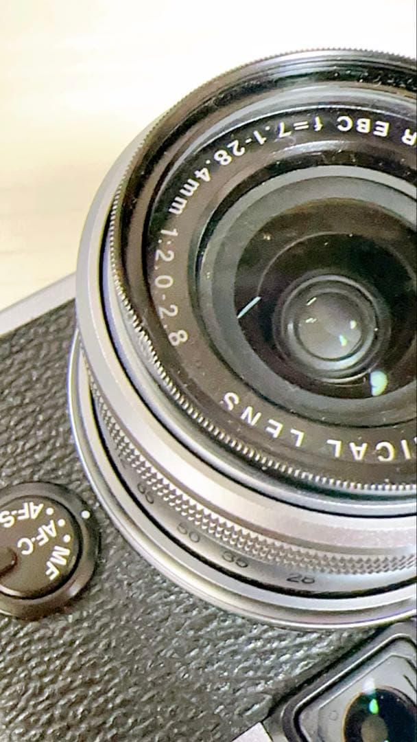 富士フイルム X20