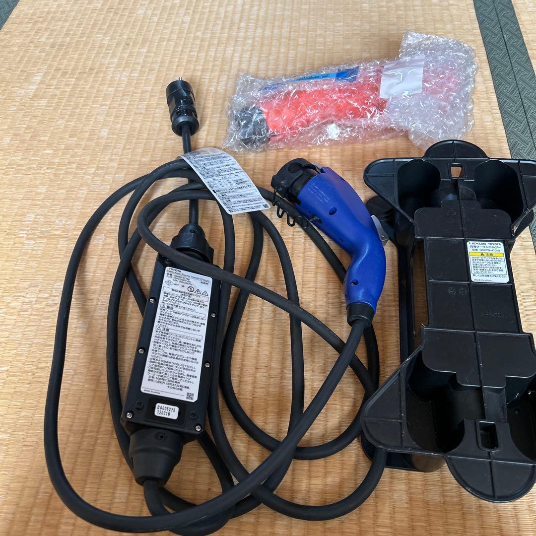 プリウス　充電ケーブル　3点セット