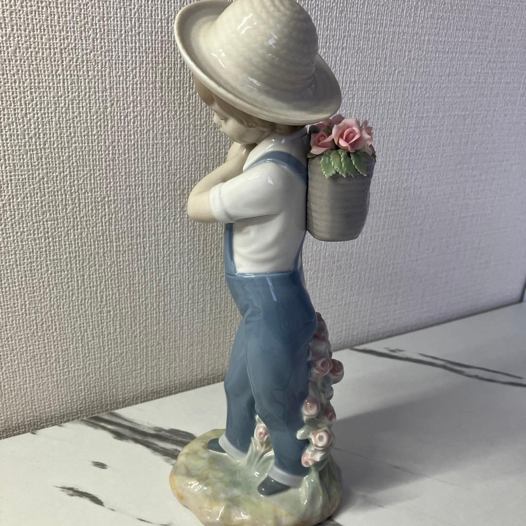 LLADRO リヤドロ 01286 花籠を背負う少年 フィギュリン 箱付
