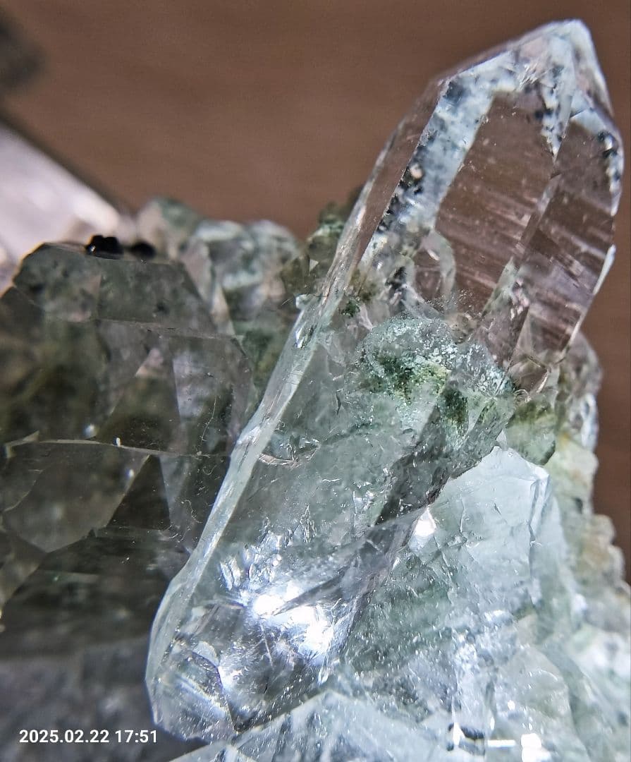 ちー ヒマラヤマニハール産水晶クラスター① ③