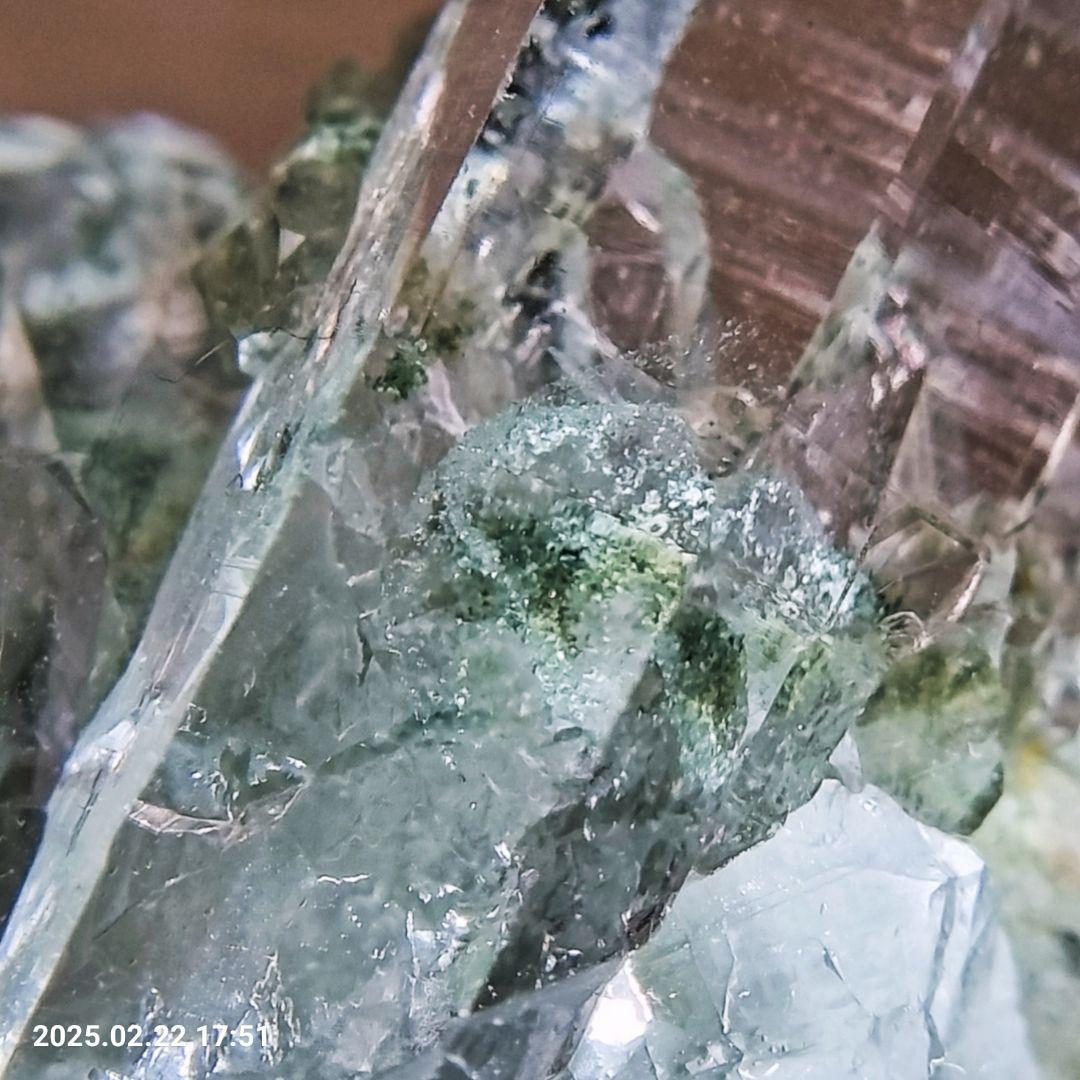 ちー ヒマラヤマニハール産水晶クラスター① ③