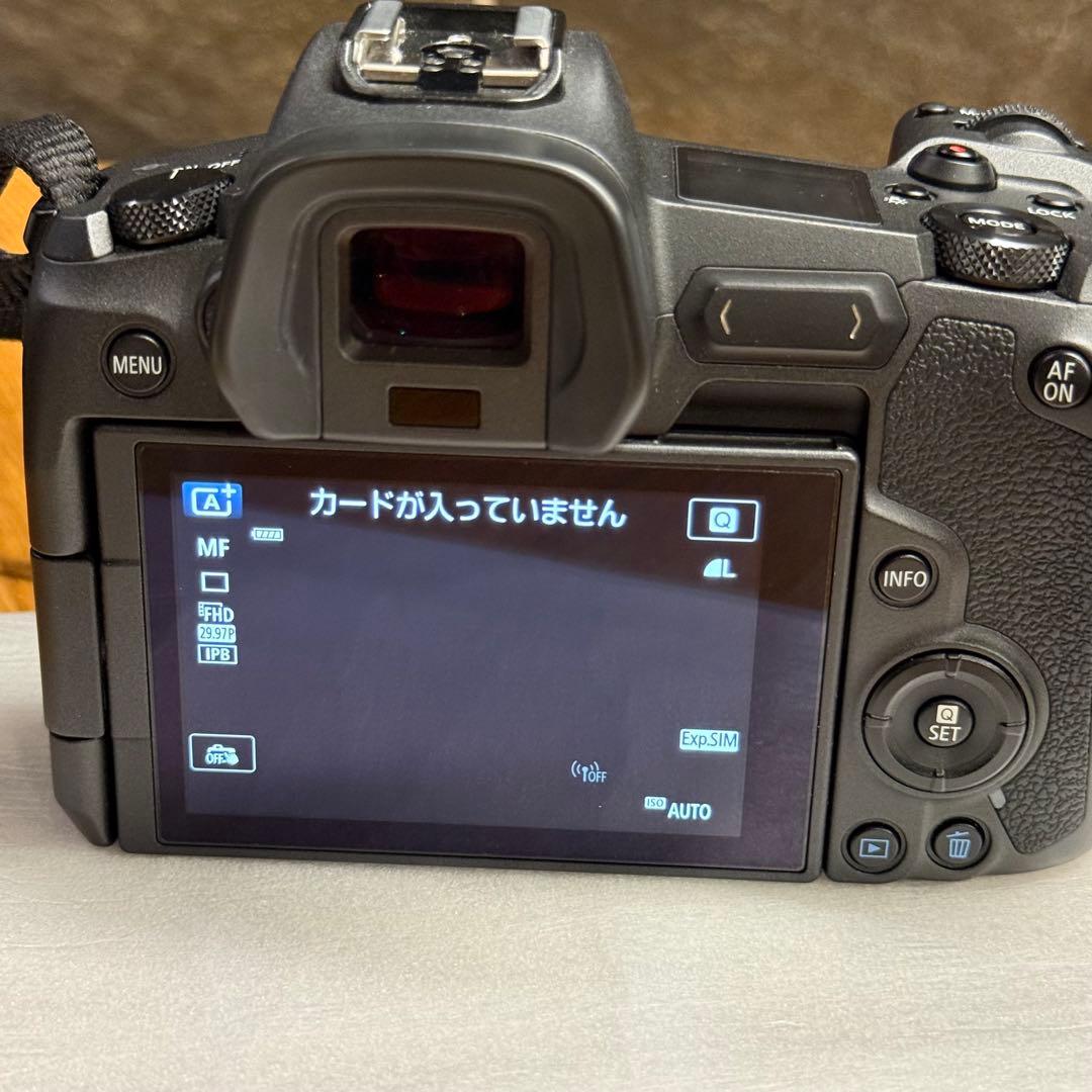 【美品】Canon EOS R ミラーレス一眼カメラ 本体 /外箱あり
