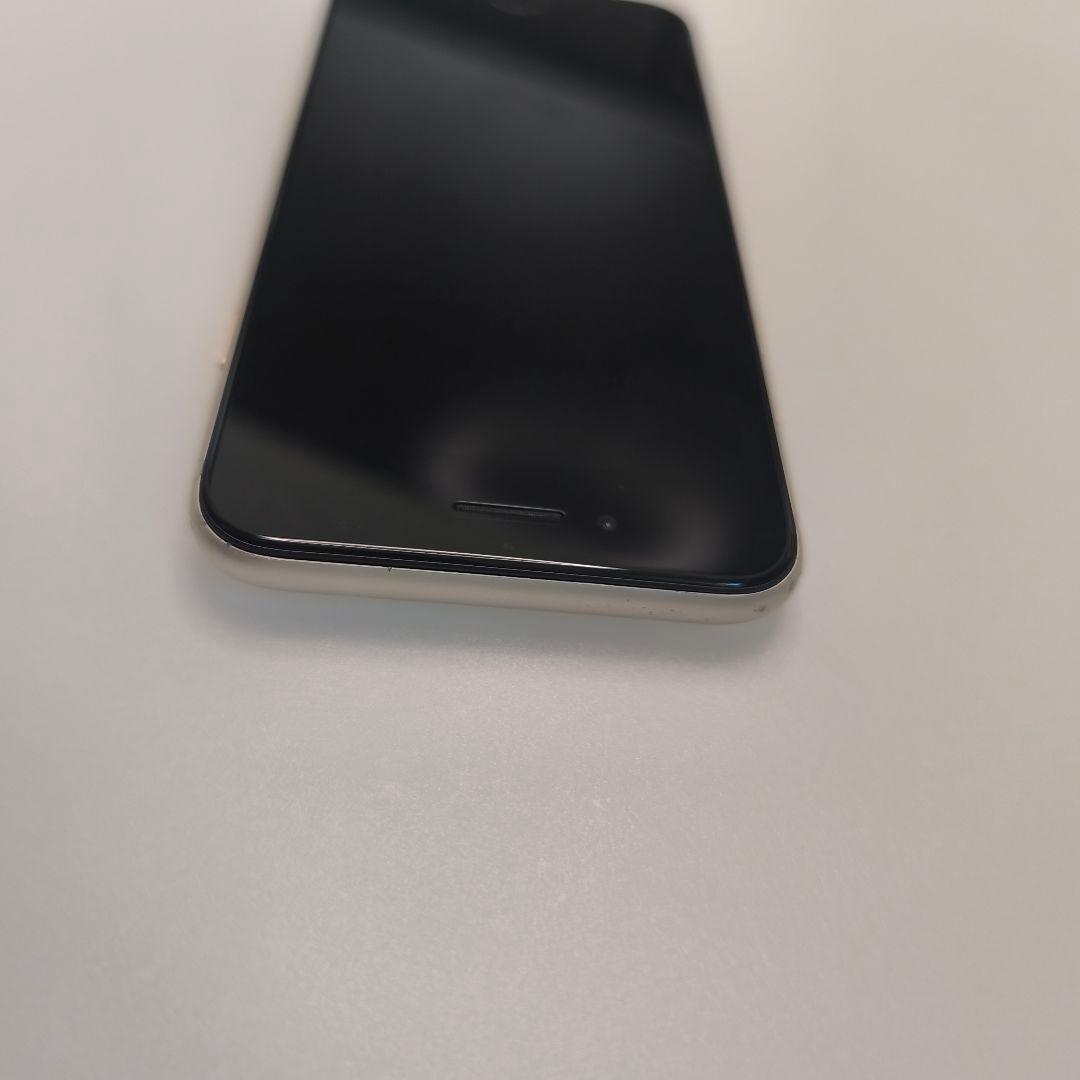 iPhoneSE 第3世代　128GB　スターライト　バッテリー100%