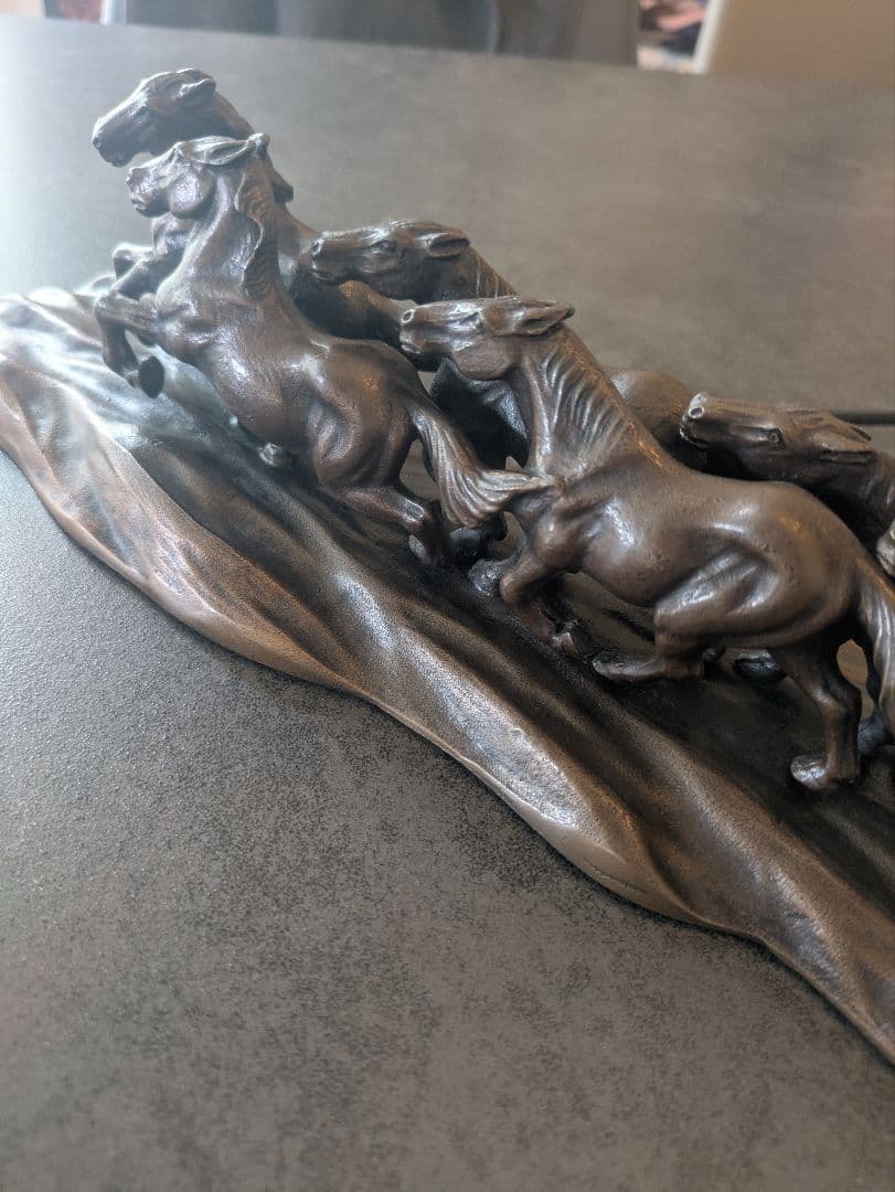 馬九行久 銅像 置物 ブロンズ製 競馬 記念品 縁起物 馬のオブジェ　午年