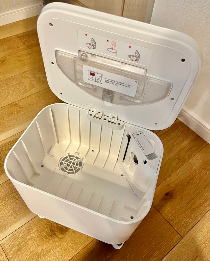 SwitchBot ロボット掃除機 K10+