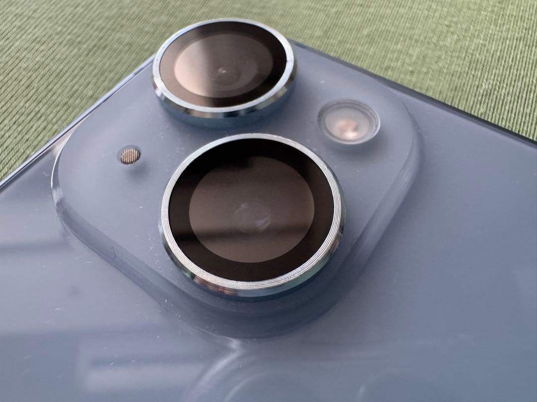 【美品】Apple iPhone 14本体（SIMフリー、デュアルSIM対応）