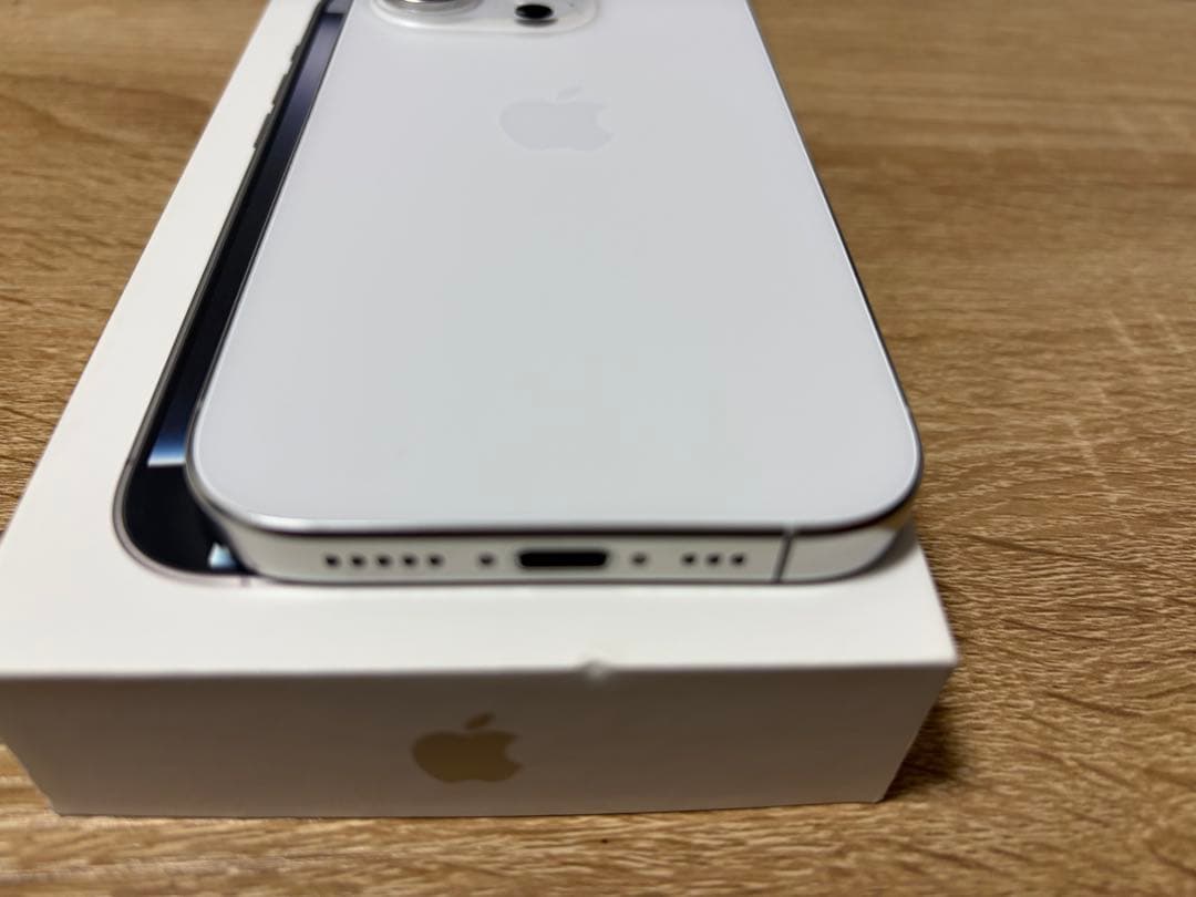 O*r様 【美品】iPhone 16 Pro 128GB CN版