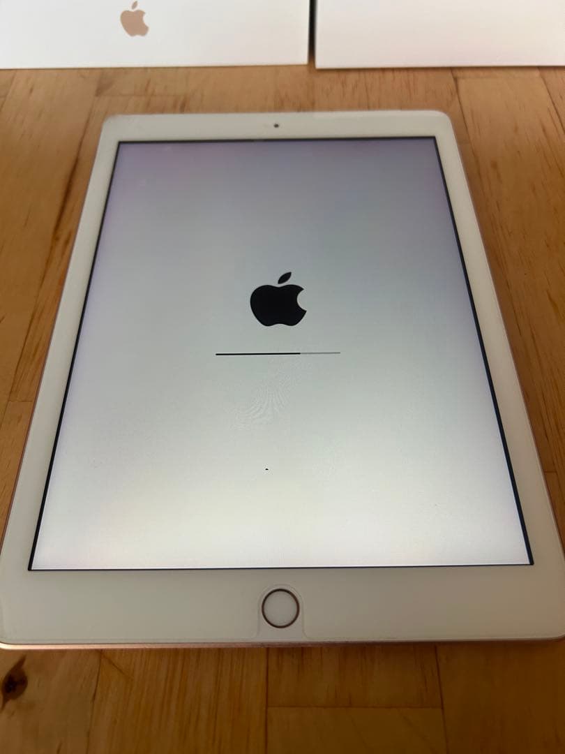 Apple iPad 第6世代 Wi-Fi+Cellular 32GB MRM…