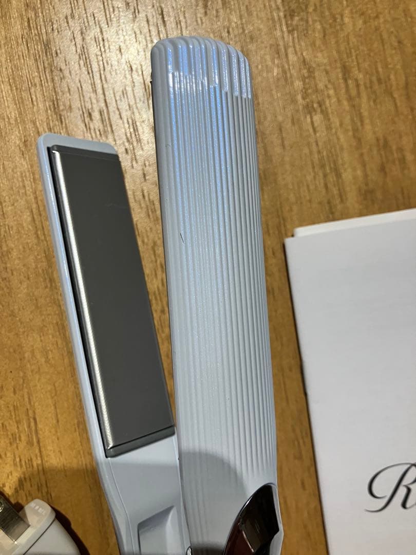リファ　ストレートアイロン⭐︎美品⭐︎