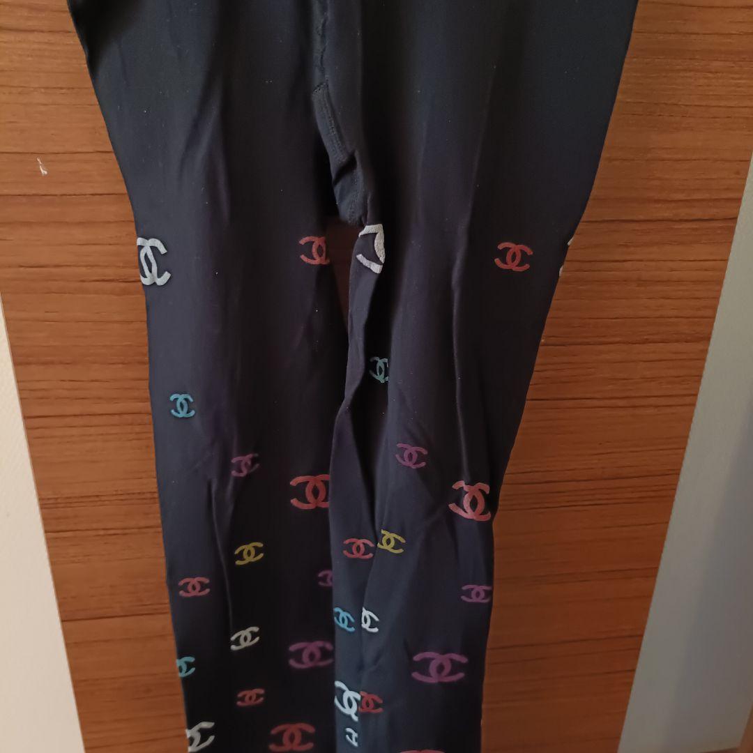 CHANELロゴプリントタイツ　サイズ　2　タグなし