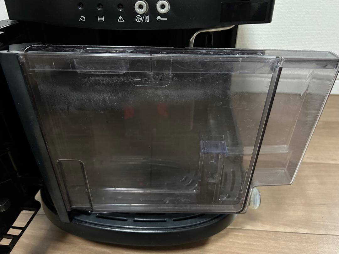 完動品　デロンギ　マグニフィカ　全自動コーヒーマシン　ESAM1000SJ