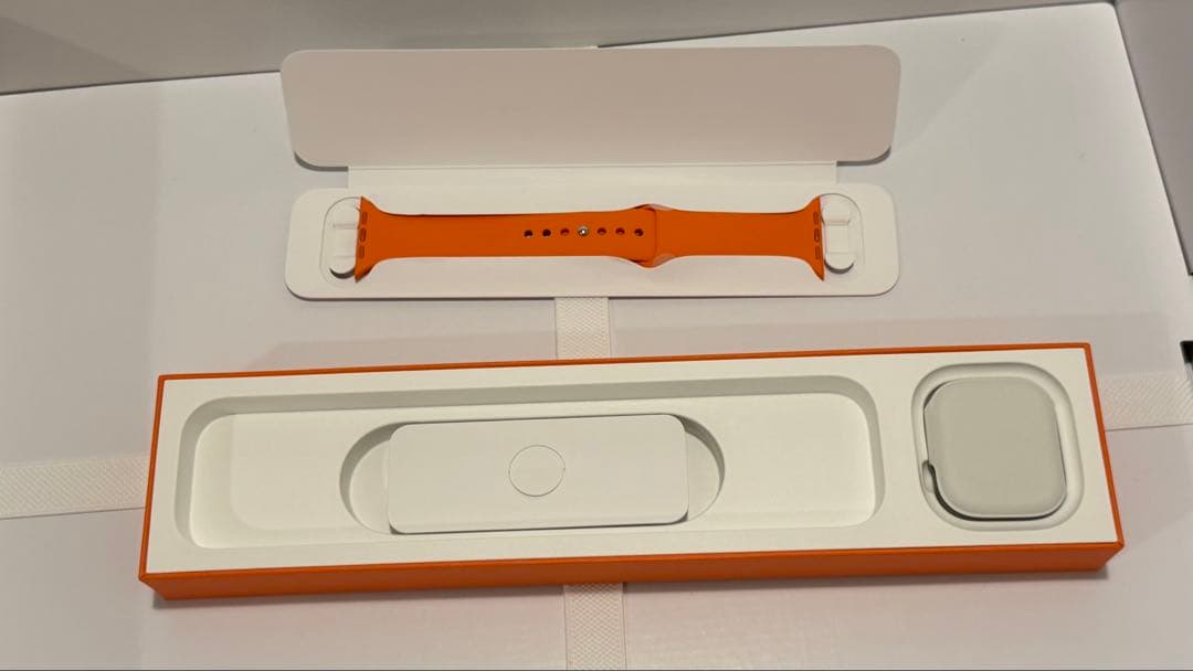 HERMES Apple Watch 46mm シリーズ10 オレンジ