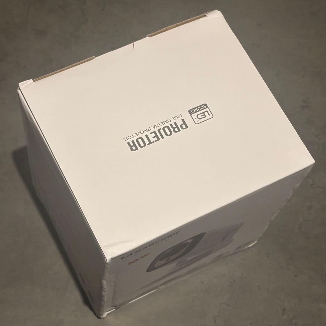 【新品・未使用】Magcubic HY310 ミニプロジェクター 4Kサポート
