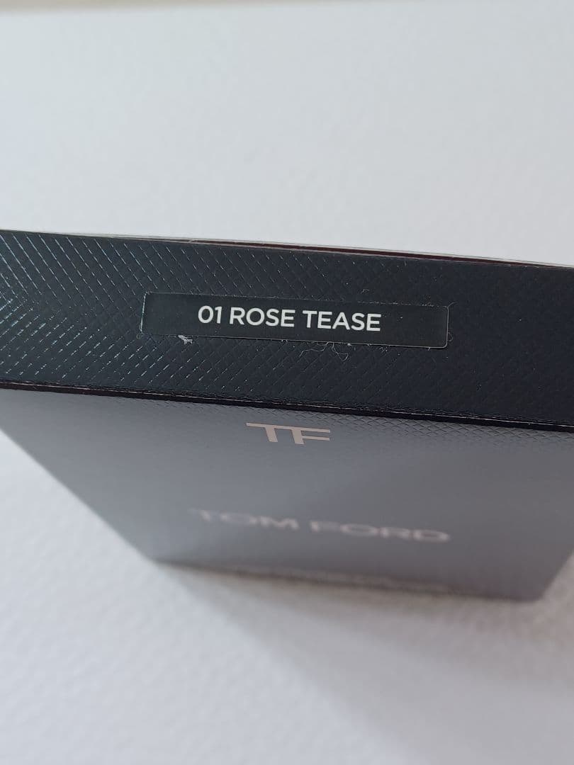 【☆新品☆】トム フォード アイ カラークォード 01R ローズティーズ