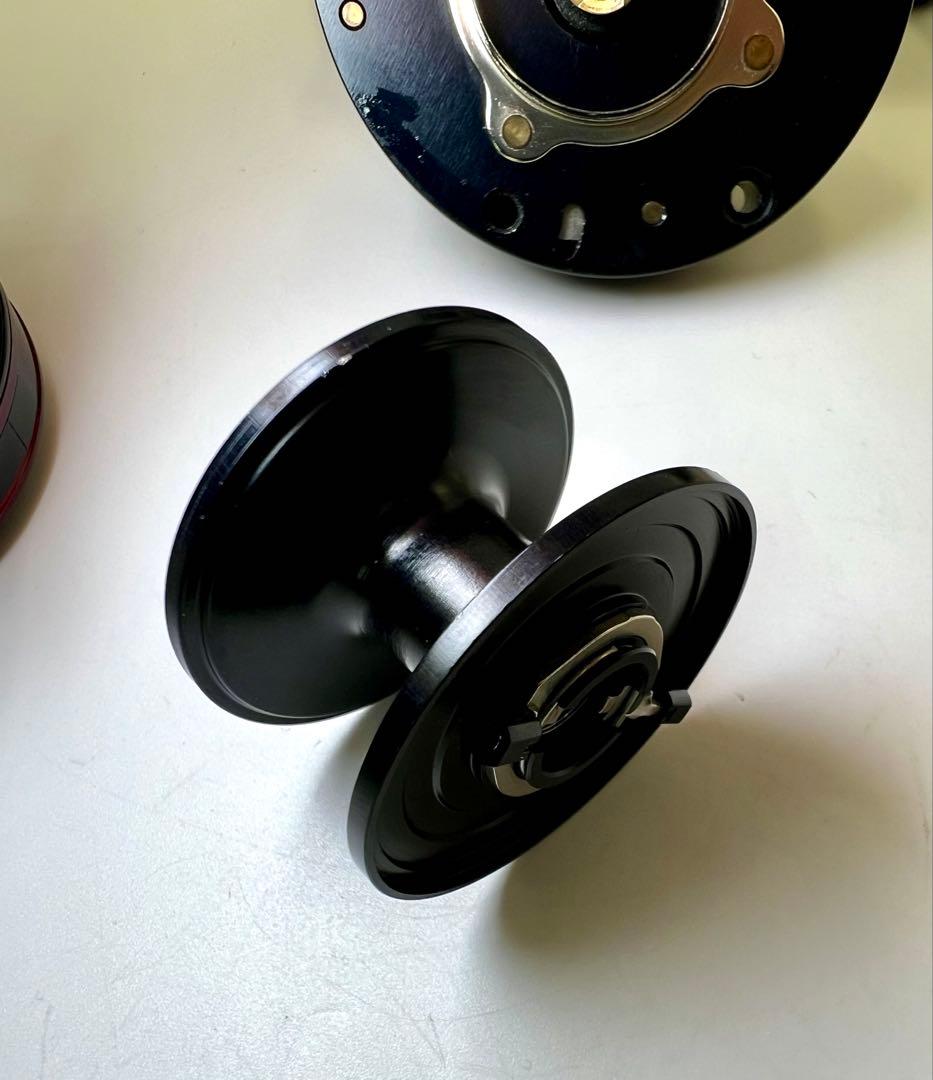 Abu Garcia 4601 C3 左巻き ワインカラー 020003