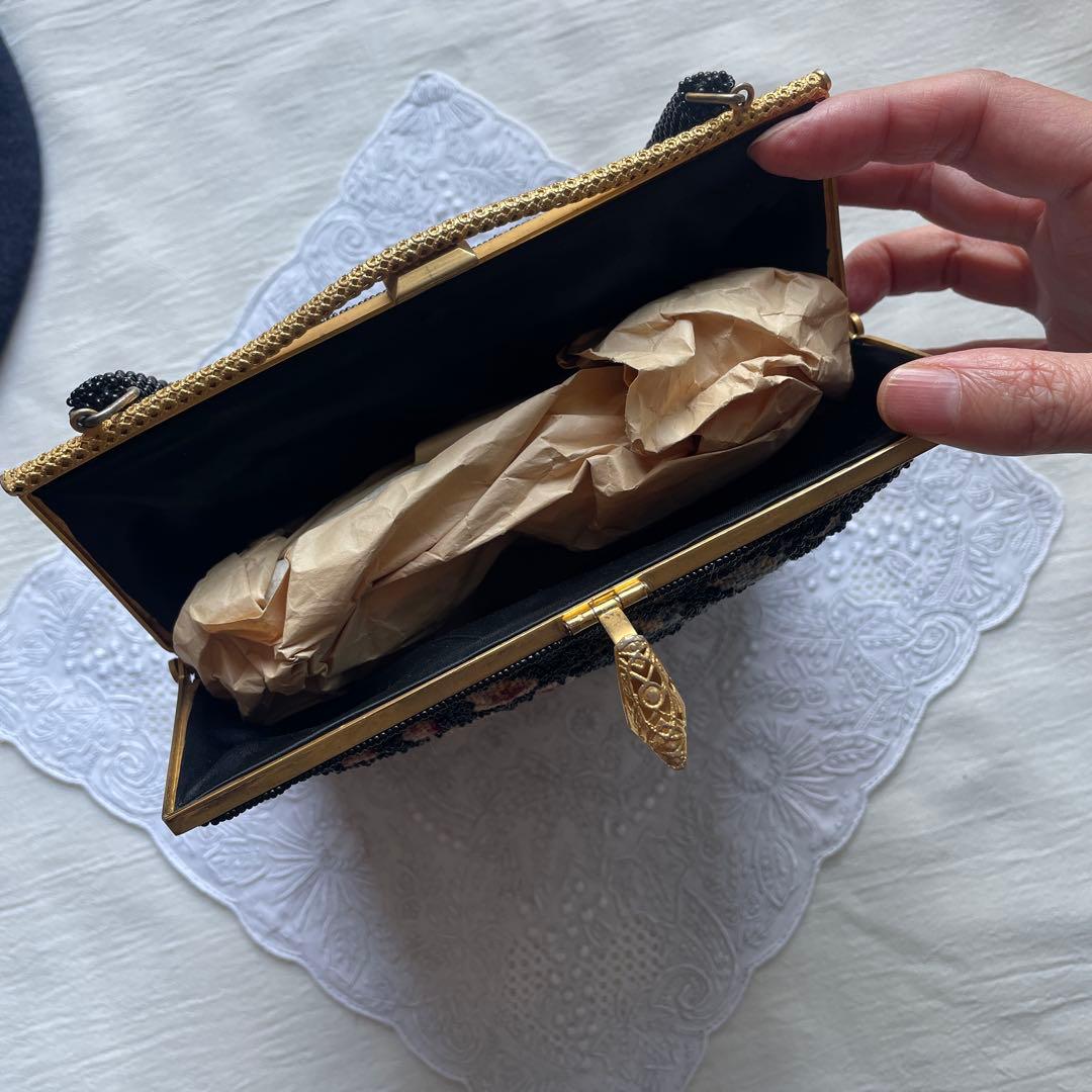 手刺繍　ビーズバッグ　ゴブラン織り 　和装　パーティーバッグ　プチポアン　がま口