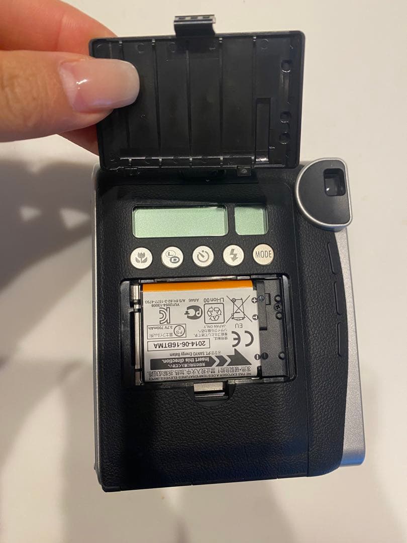 フィルムカメラ instax mini90 BLACK