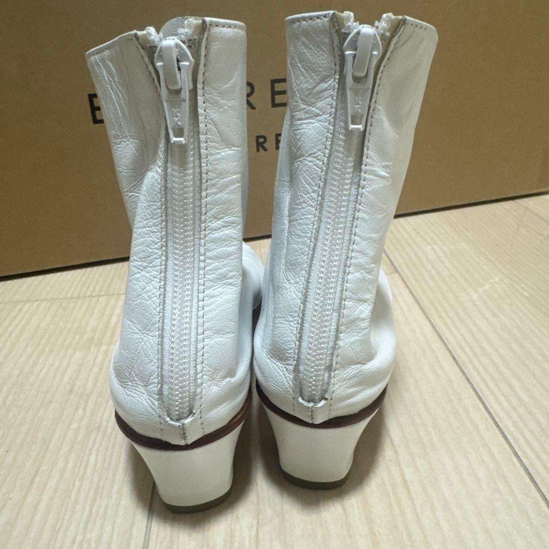 マルティニアーノ　MARTINIANO 白　ブーティー