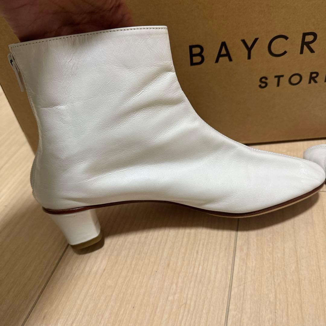 マルティニアーノ　MARTINIANO 白　ブーティー