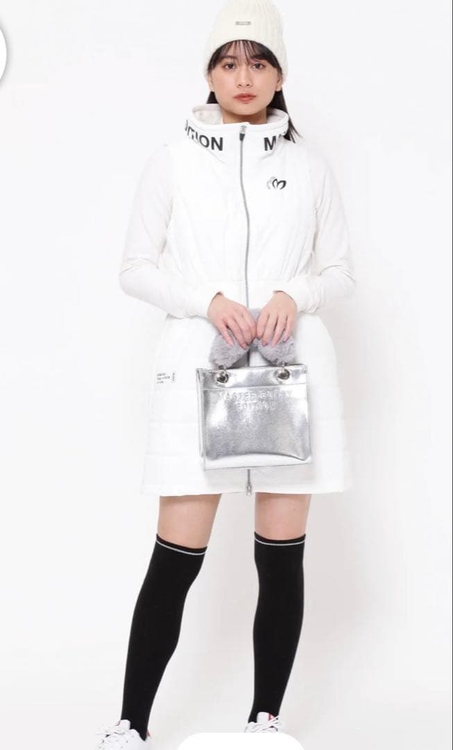 新品タグ付き　マスターバニー　フェイクファーハンドル　カートバッグ　白　ゴルフ