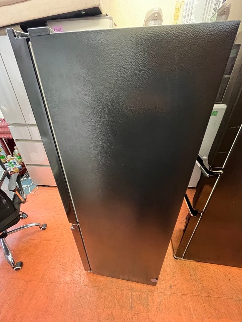 冷蔵庫ハイセンス2022年175L 2ドア　一人暮らし用　送料込み