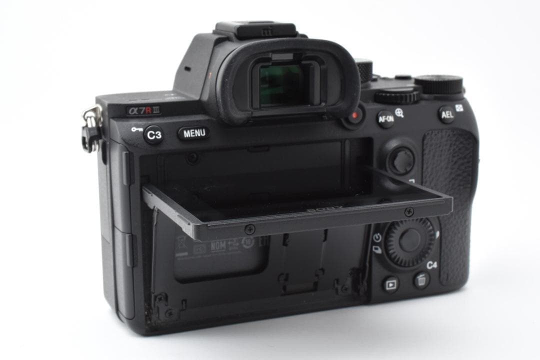★極上品★SONY α7RIII ILCE-7RM3 フルサイズ ミラーレス一眼